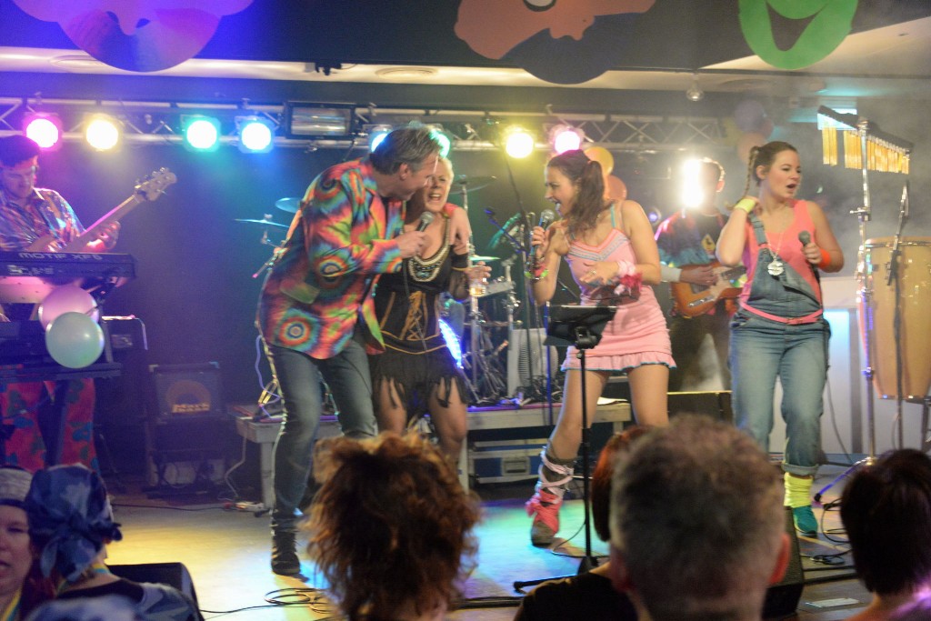 ../Images/Het feest van toen 'De Reunie' 199.jpg